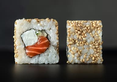 Philadelphia with Salmon in Sesame Seeds